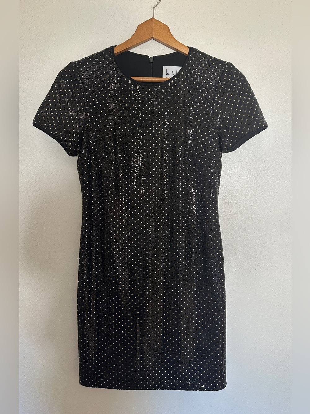 Nicole Miller Black Sequin Gold Stud Shift Dress Size 2 NWOT